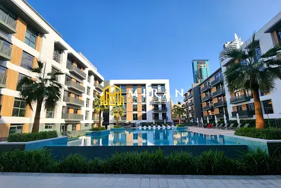Community view - Corner Unit - Premium Quality