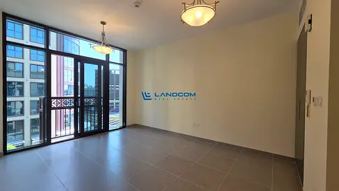 Studio Near Metro Station| For Family