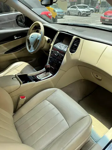 صورة 6 لـ 2014 Infiniti QX50
