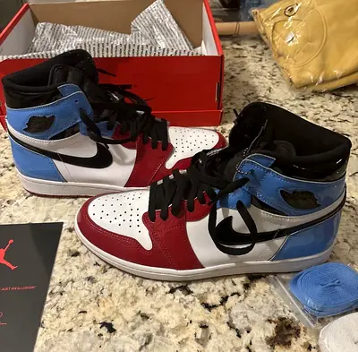 Air Jordan 1 High - Fearless UNC Chicago Size US 11