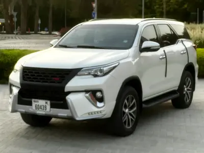 Toyota Fortuner 2017 VXR GCC Specs 4.0L V6 in Excellent Condition