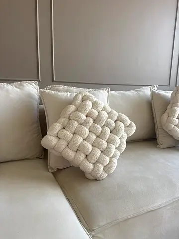 2 pillows