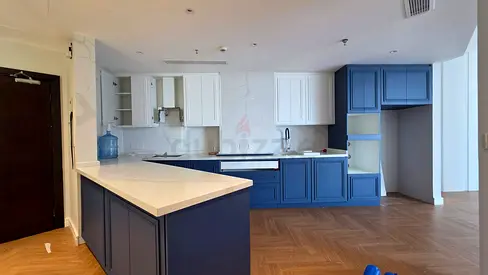 Full Custom Kitchen – Navy & White, Natural Stone Top