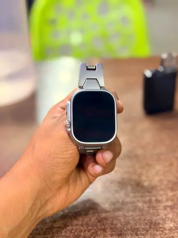 Apple Watch ULTRA 2 …battery 100 ..like new with charger