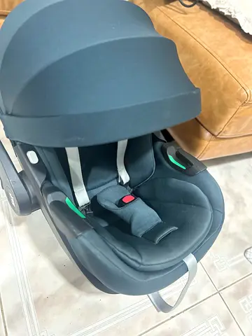 Maxicosi 360 pro Infant car seat with canopy — used, good condition