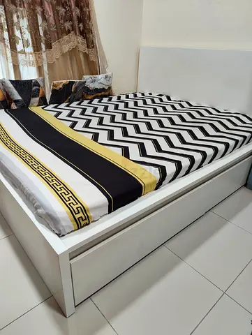 Queen Size Bed
