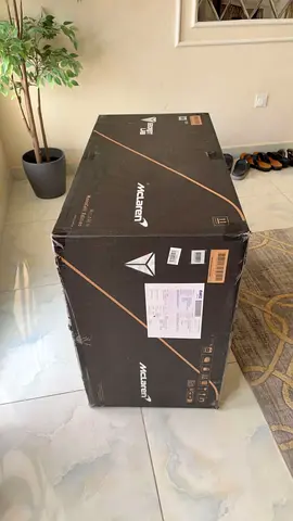 McLaren secret lab gaming chair , monocell edition ( 068 out of 100 )
