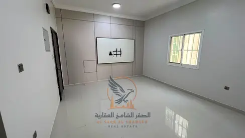 شقه غرفتين وصاله وبلكونه بنايه جديده موقع متميز ومساحه ممتازه تسهيلات في الدفع