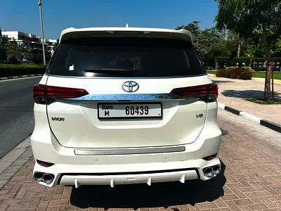 2017 Toyota FORTUNER — фото 5