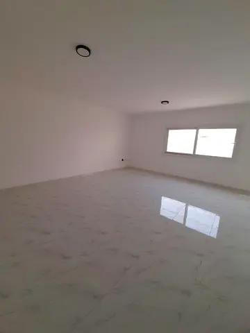 Two-story villa with three bedrooms for annual rent in Al Jazat area - Maid's room -