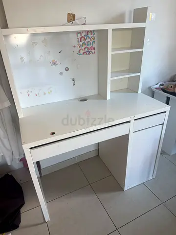 IKEA MICKE White Study Desk with Overhead Shelves – Good Condition