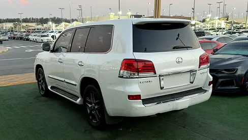 2013 Lexus LX-SERIES — фото 3