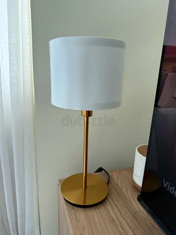 Elegant Gold Table Lamp with White Fabric Shade