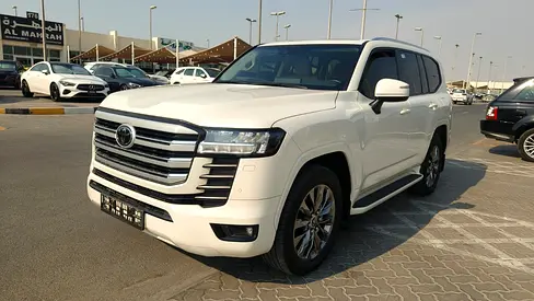 Toyota Land Cruiser 2022 GXR GCC Specs