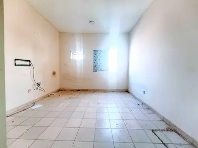 Spacious studio with separate kitchen adjacent to road near school
