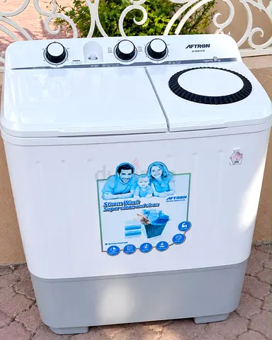 Semi-automatic Twin Tub Washing Machine - 9kg (Good working condition)