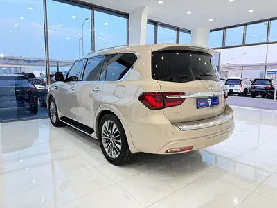 2021 Infiniti QX80 photo 4