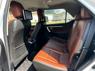2017 Toyota FORTUNER — фото 10