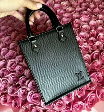 Original Louis Vuitton Black Epi Leather Tote bag