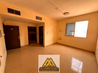 Spacious studio for annual rent in Al Jurf Industrial Area 2 – Ajman | Separate kitchen and central