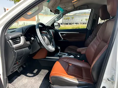 2017 Toyota FORTUNER — фото 9