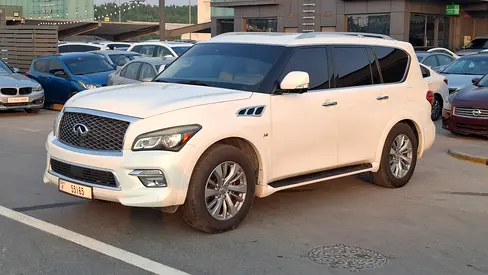 2017 Infiniti QX80 photo 3