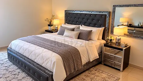 King tufted upholstered bed set - excellent condition