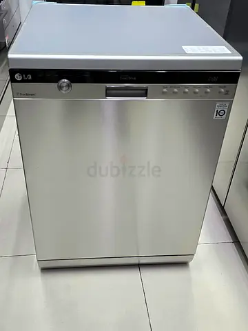 LG Freestanding Dishwasher 13-Place, Stainless Steel, Good Working Condition
