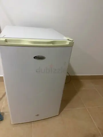 Small single-door mini fridge - good working condition