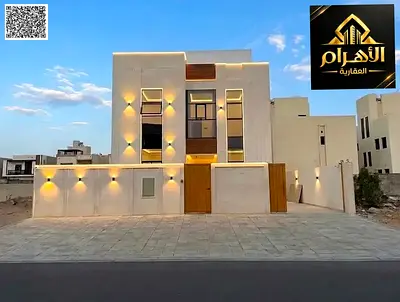 An exceptional opportunity: two floors plus a roof | Registration fees included | Freehold | Negotiable