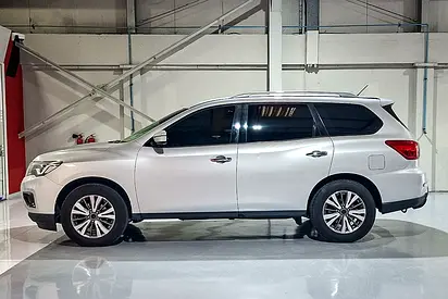 2018 Nissan PATHFINDER photo 5