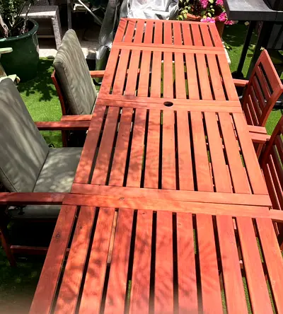 Beautiful extendable dining set from Ikea with 4 chairs and cushions