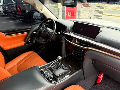 2018 Lexus LX-SERIES — фото 10