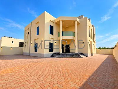 BRAND NEW | SAPCIOUS 5 BEDS W STUDY | DRIVER ROOM