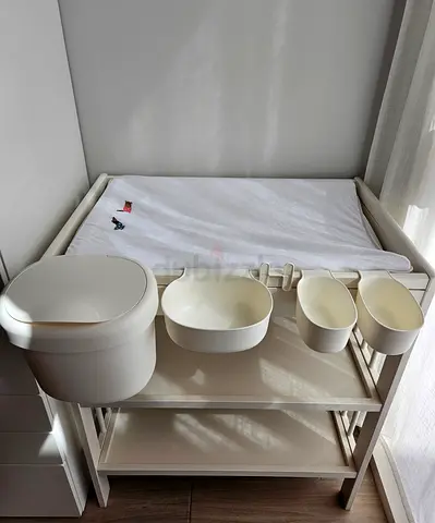 Baby changing table set,as new