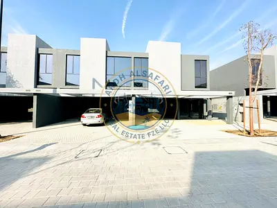 Luxury 4bhk townhouse with two master bedroom