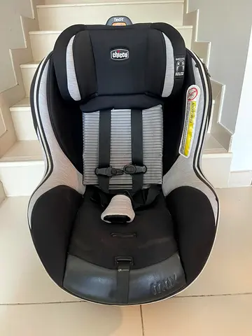 Chicco NextFit Convertible Car Seat – Excellent Condition.