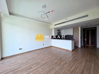 Chiller Free - Park View - Spacious Layout