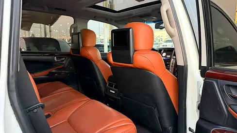 2013 Lexus LX-SERIES — миниатюра 16