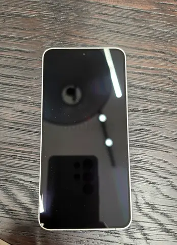 Samsung smartphone - good condition, white