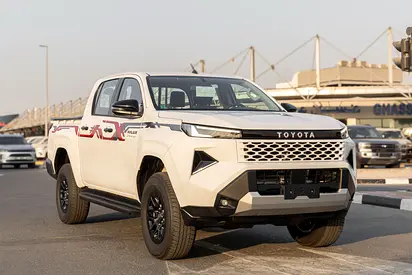 TOYOTA HILUX DOUBLE CABIN PICKUP | 2027 | GCC SPECS | 2.7L 4-CYLINDER | 4WD | MANUAL TRANSMISSION
