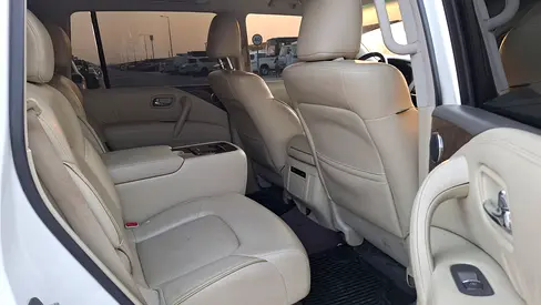 2017 Infiniti QX80 photo 10