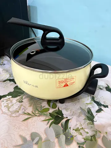 Small non-stick cooking pot with glass lid - light cream