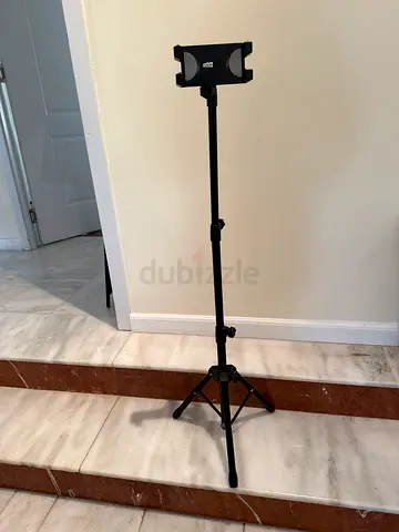 Adjustable Phone/Tablet Tripod Stand with Mount - Good Condition