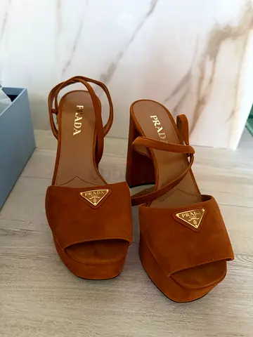 Prada NEVER WORN suede platforms size 41