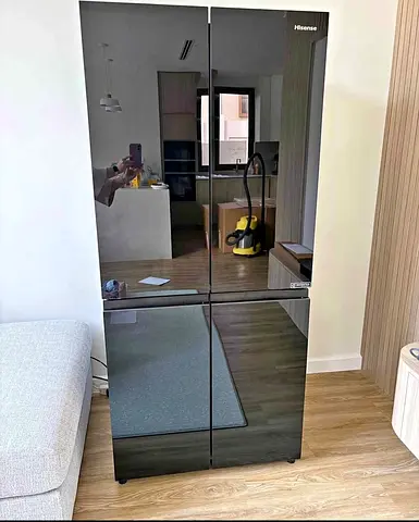 Hisense 4-Door Black Glass Refrigerator - Excellent Condition