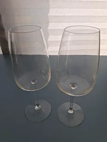 Set of 2 Clear Wine Glasses - Good Condition