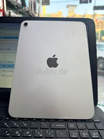Ipad 11 generation with warranty battery 100% cycle 49
